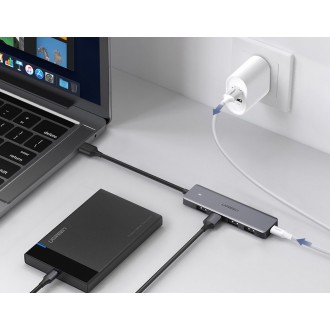 Ugreen USB HUB – 4x USB 3.2 Gen 1 s micro USB napájecím portem šedý (CM219 50985)