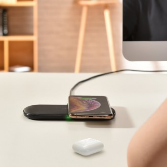 Choetech 2v1 Qi bezdrátová nabíječka pro telefon / Airpods 2 s 5 nabíjecími cívkami 10W černá (T535-S (H))