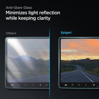 Tvrzené sklo Spigen GLAS.TR &quot;EZ FIT&quot; TESLA MODEL Y / 3