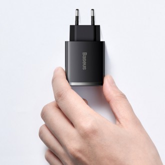 Baseus Kompaktní rychlá nabíječka 2x USB / USB Typ C 30W 3A Power Delivery Quick Charge bílá (CCXJ-E02)