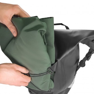 Wozinsky waterproof bicycle bag trunk pannier 25l black (WBB24BK)