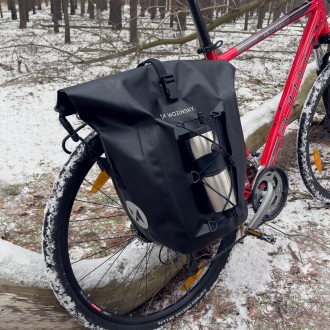 Wozinsky waterproof bicycle bag trunk pannier 25l black (WBB24BK)