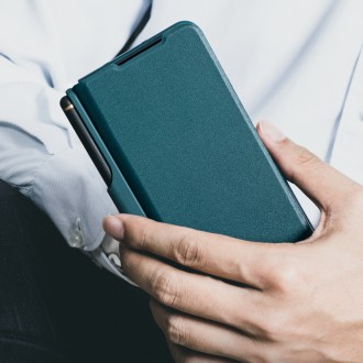 Nillkin Qin Leather Pro Case pro Samsung Galaxy Z Fold 4 kryt s krytem na fotoaparát a místem pro stylus zlatá