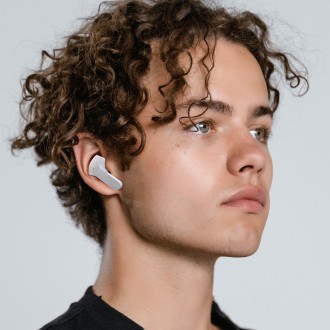Bezdrátová sluchátka TWS Bluetooth do uší Acefast šedá (moderní šedá T6)