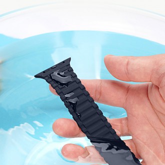 Dux Ducis Strap (Verze Armor) Řemínek pro Apple Watch SE, 8, 7, 6, 5, 4, 3, 2, 1 (41, 40, 38 mm) magnetický silikonový náramek modrý