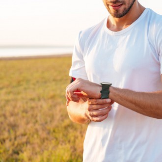 Dux Ducis Strap (Verze Armor) Řemínek pro Apple Watch SE, 8, 7, 6, 5, 4, 3, 2, 1 (41, 40, 38 mm) Magnetický silikonový náramek Zelený