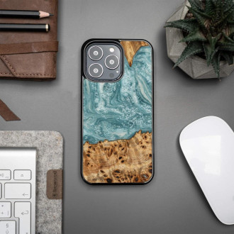 Pouzdro Bewood Unique Uran Wood and Resin na iPhone 13 Pro – modrobílé