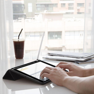 Spigen URBAN FIT IPAD 10.2 2019 / 2020 / 2021 ČERNÝ