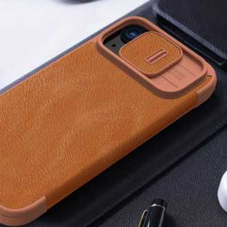 Nillkin Qin Pro Leather Flip Cover Cover Case pro iPhone 15 Pro Max – hnědý