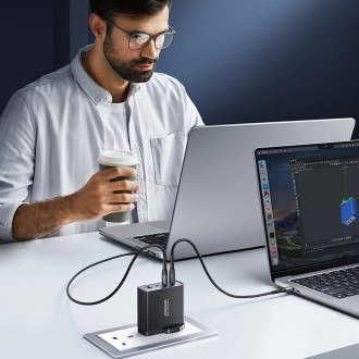 GaN nabíječka UK Joyroom JR-TCG05UK 140W 3x USB-C USB-A + USB-C / USB-C kabel 240W 1,2m