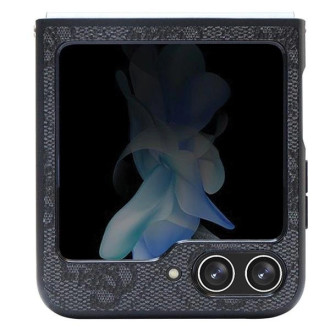 Guess GUHCZF5P4TDPK F731 Z Flip5 pouzdro - černé kožené 4G diamantový trojúhelník