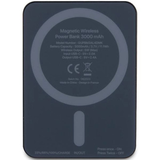 Indukční powerbanka Guess MagSafe 4G Strassed Metal Logo 5W 3000mAh - černá