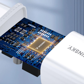Wozinsky CWCUCW 30W USB-C / 2 x USB-A nástěnná nabíječka - bílá