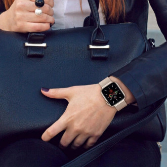 Tech-Protect MilaneseBand for Apple Watch 4 / 5 / 6 / 7 / 8 / 9 / SE / Ultra 1 / 2 (42/44/45/49 mm) - beige