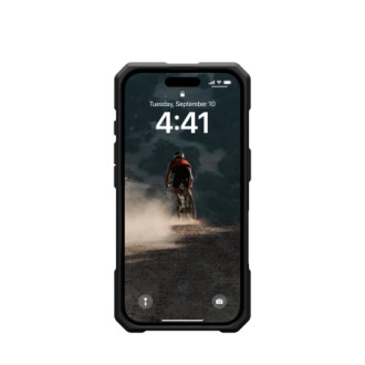 UAG Monarch Pro Case with Mag Safe for iPhone 16 - Black