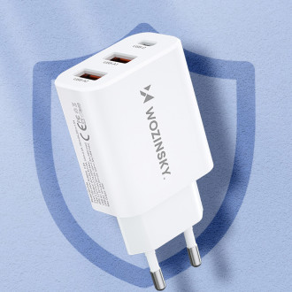 Wozinsky CWCUCW 30W USB-C / 2 x USB-A nástěnná nabíječka - bílá