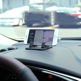 Univerzální držák do auta silikonový stojánek na telefon nano pad černý