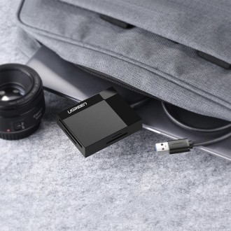 Ugreen USB 3.0 SD / micro SD / CF / MS čtečka paměťových karet černá (30231)