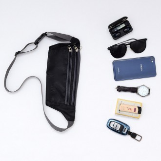Ultimate Running Belt with headphone outlet  black