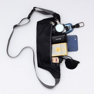 Ultimate Running Belt with headphone outlet  black
